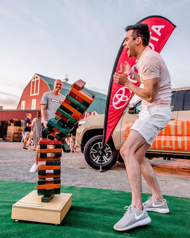 What goes up must come down! #yardgames #partygames #giantjenga #recdept 📸: @jdesomer
