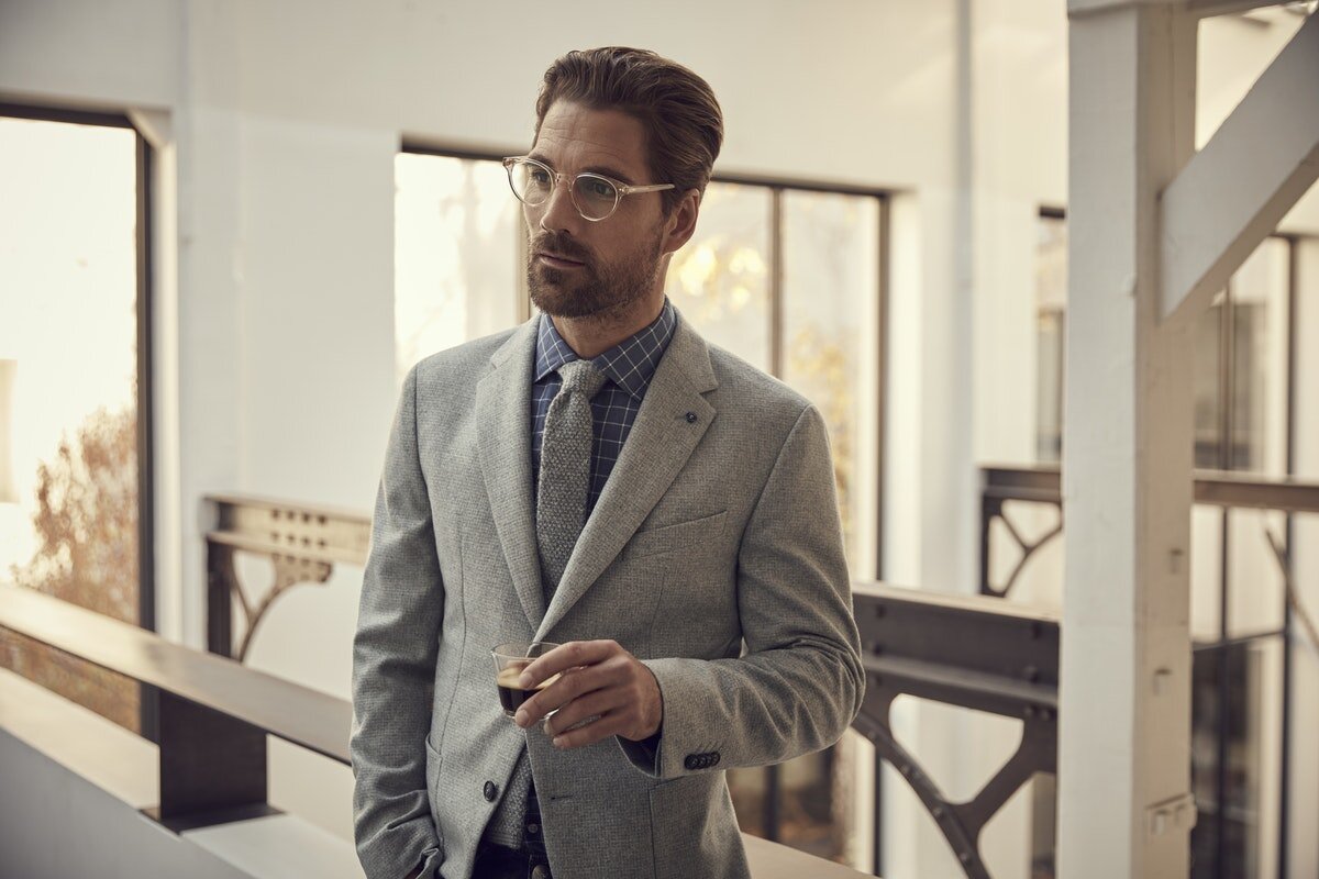 Pierre-Cardi_fall_winter_2019_medium_Le_Bleu_Outfit_04_101.jpg