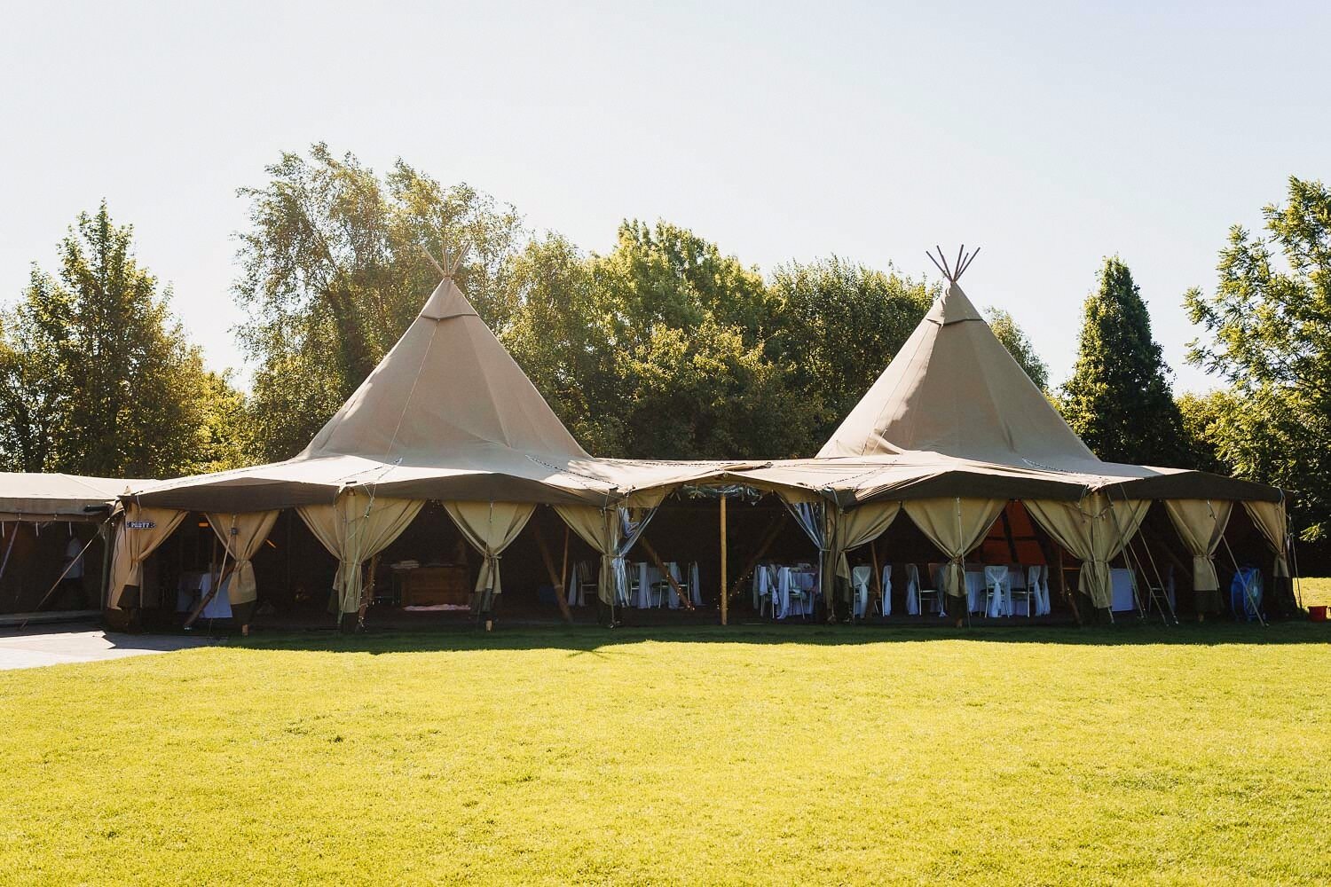 Gardens Yalding Tipi