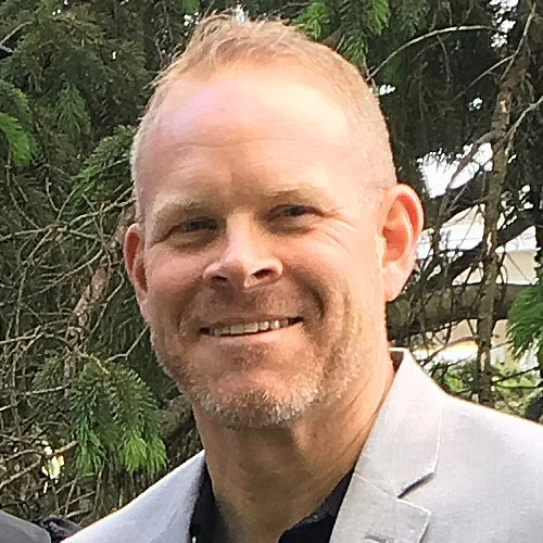 Pastor Peter Burfeind