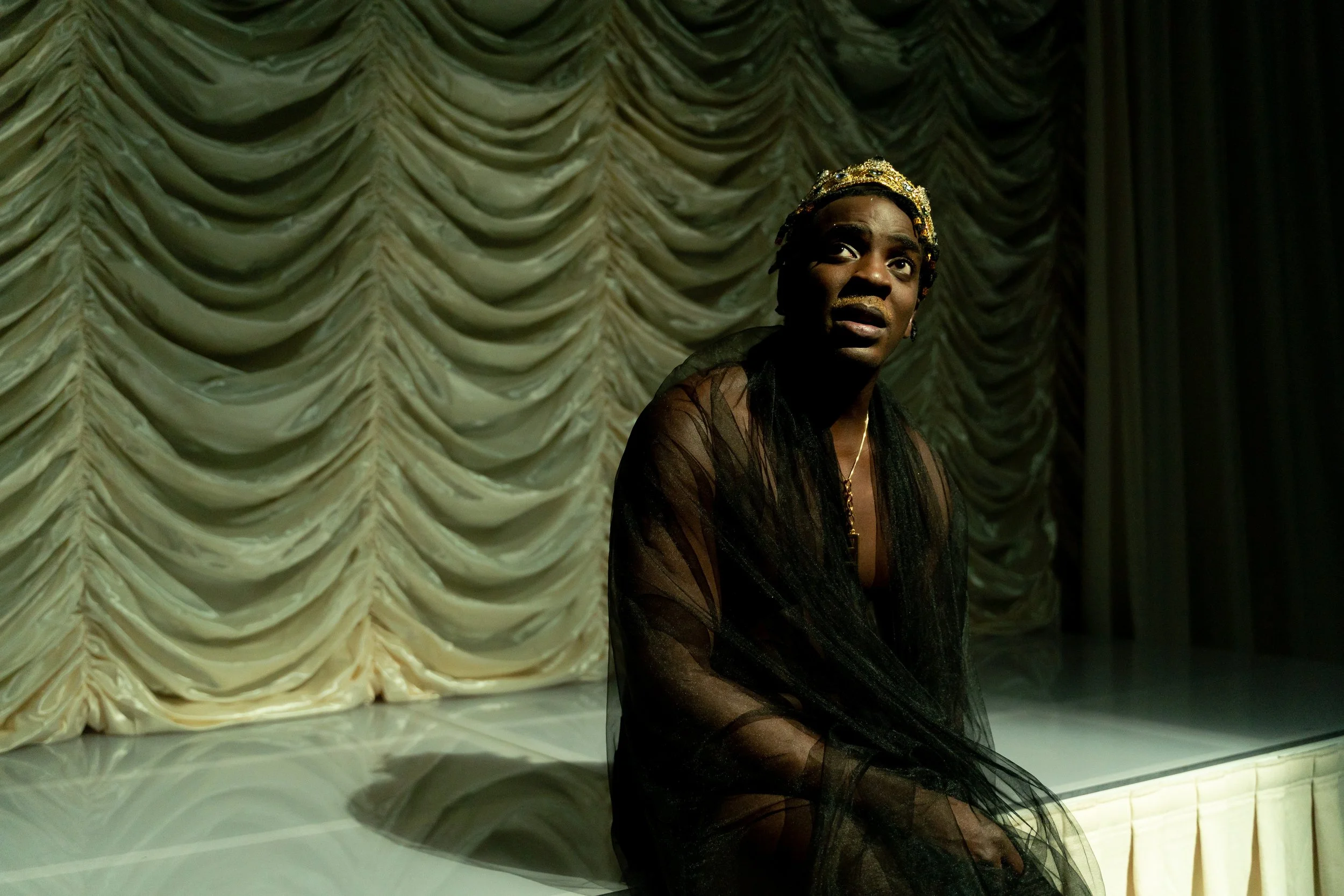 Edward II – The Gay King - Toneelgroep Oostpool / Char Li Chung