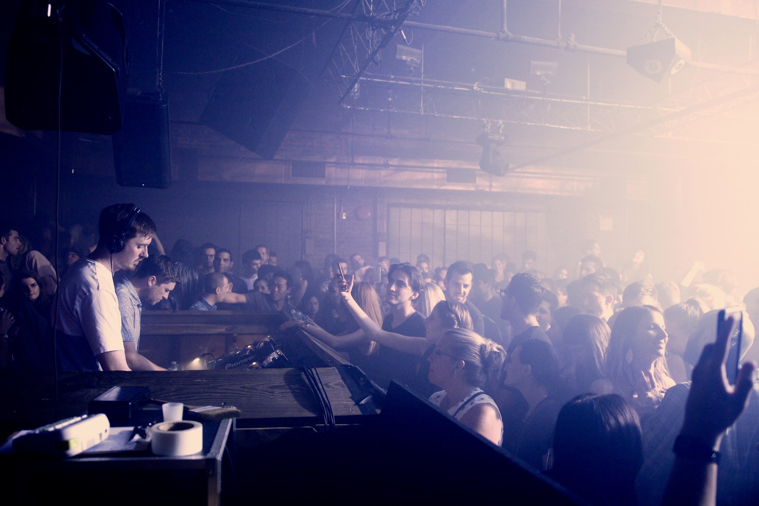 Dusky // Good Room