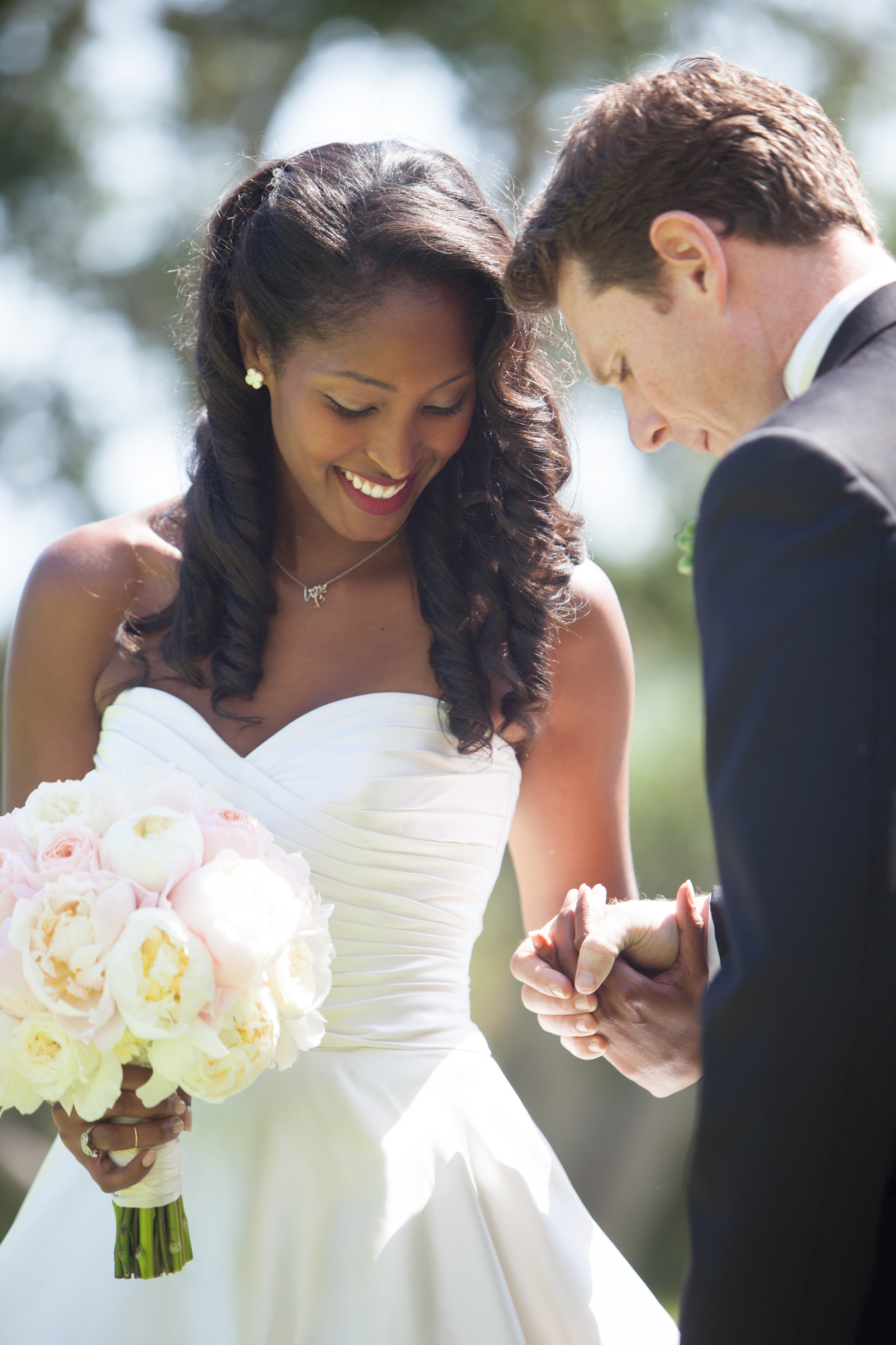 Wedding Ceremony at Montecito Country Club | Miriam Lindbeck | Photography by Anna Costa