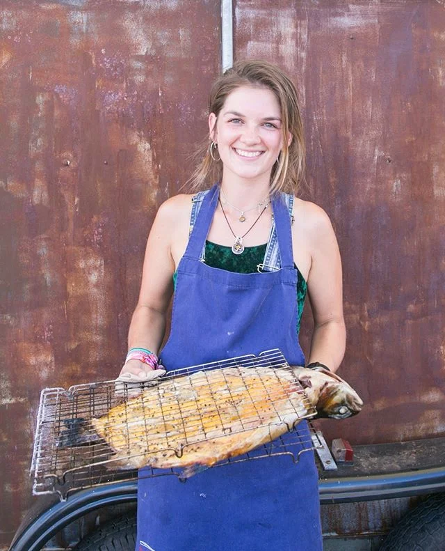 Fish Friday. Whole BBQ trout caught locally in Blagdon lake beautifully modelled by @thefullspoon

Photographed for @valleyfest earlier this month  #chloeandcamera #foodphotography #foodstylists #canon5dmark1v #macro #sheshoots #slowfood #foodmiles #