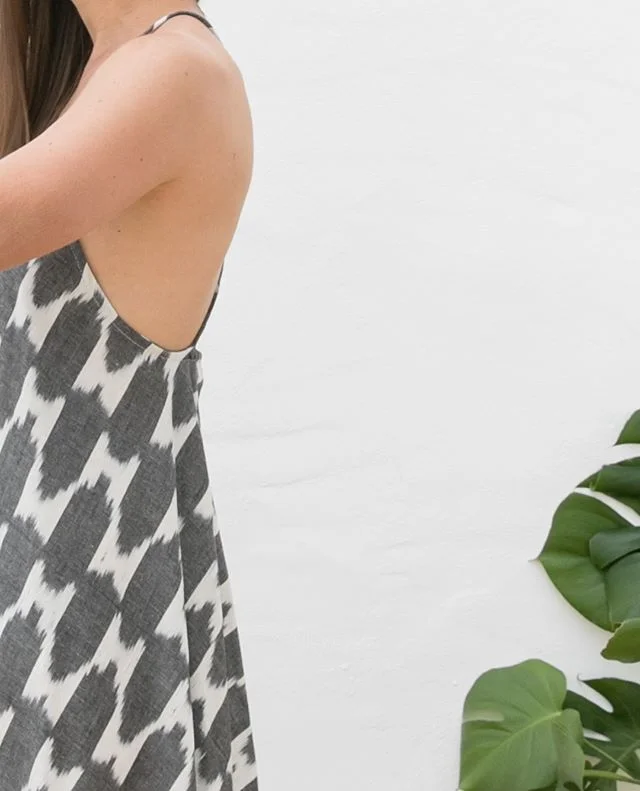 A glimpse of @shaktimaryshop founder Rebecca in the stunning #slate floating #ikat dress. And a glimpse of #cheeseplant.  #chloeandcamera #shaktiandmary #ethicalfashion #sheshoots #naturalportraits #bristolphotographer #instagood #fashionphotography 