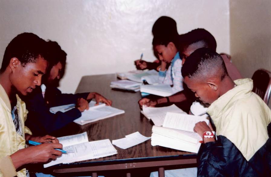 scan004.jpg