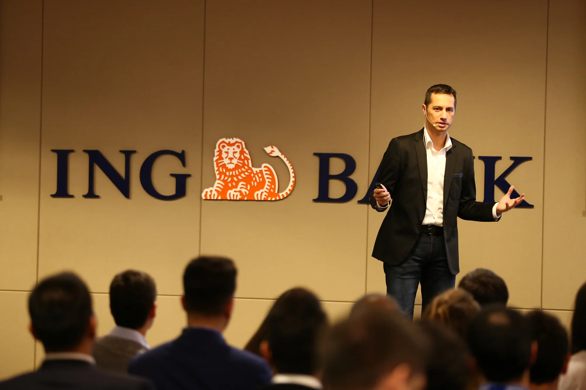 Mustafa İÇİL "Dijital Dönüşüme Ayak Uydurmak" (ING Bank Practica Kampı)