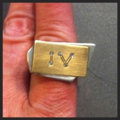 xust IV ring.jpg