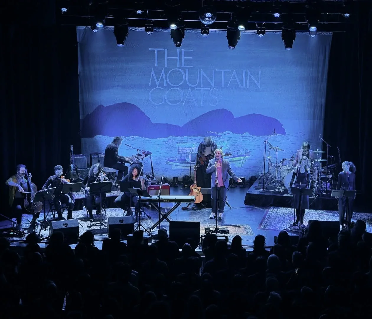 So so so thrilled to have played cello with @mountaingoatsmusic last night at @revolutionhall! 

John's backing band of @mattybonez, @jonwurster, and @camerontheralston are all ringers and such a joy to play with.

We're doing it again tonight - come