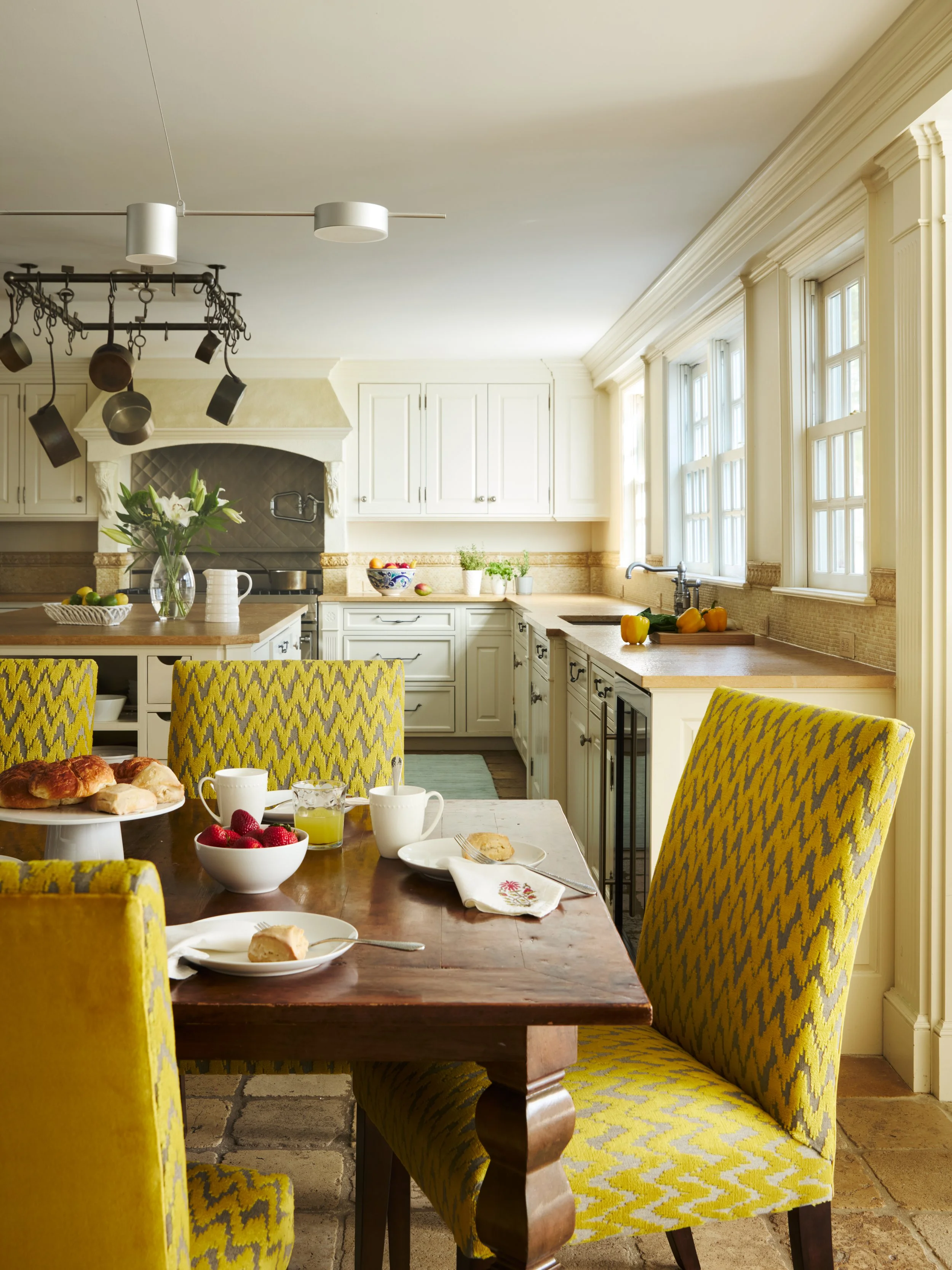 25Kitchen.jpg