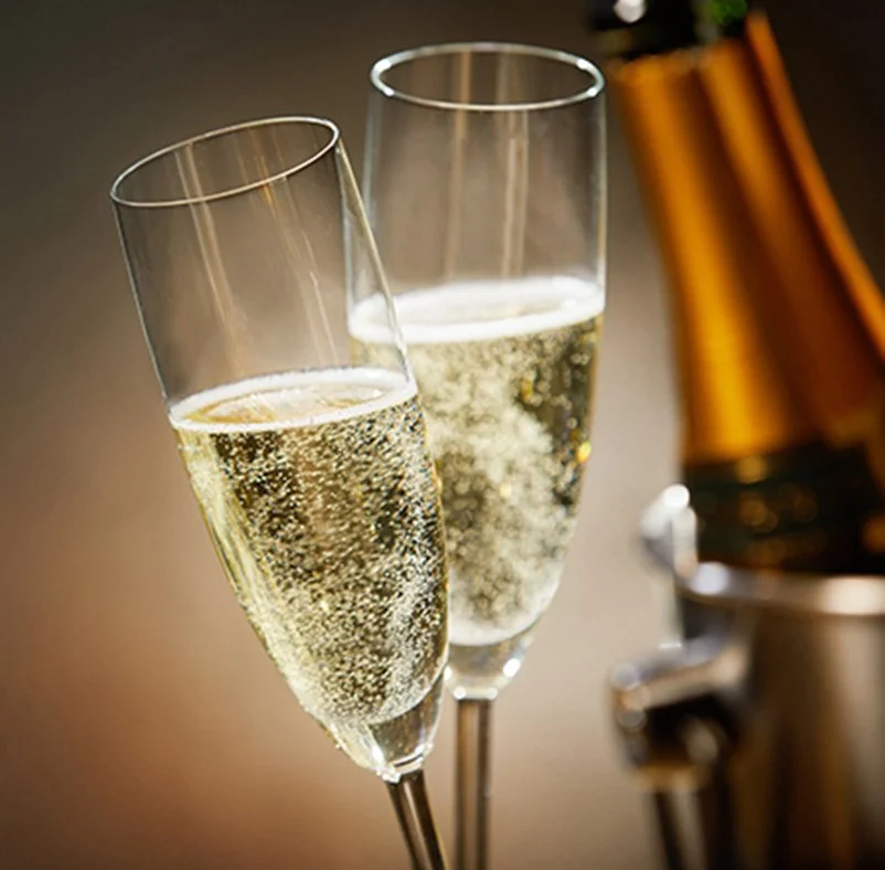 Different-Types-of-sparklking sq.jpg