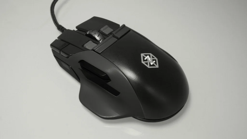 ESTE ES  THE Z UN GAMING MOUSE BESTIAL