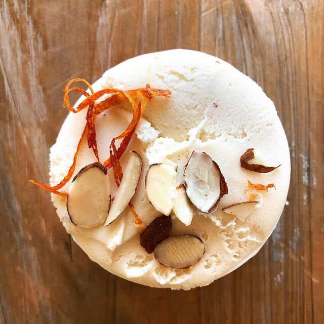 Sunday joy in a cup! Almond Orange gelato at your service :) #pinologelato