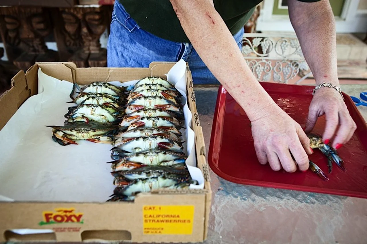 obx soft-shell crabs: from local waters to local plates