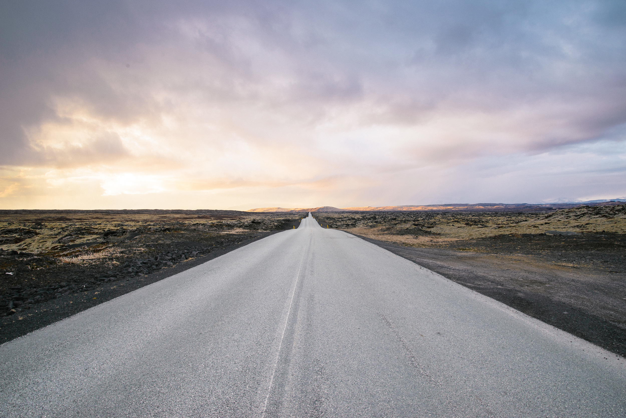 Road to Hafnafjörður.jpg