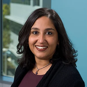 Srinija Srinivasan – 1989 Scholar
