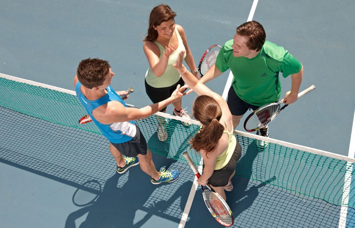 Social-Tennis-Ten-Australia_5OCT-13-33597-1024-700x450.jpg