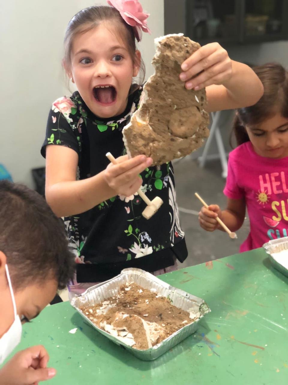 children eating meal