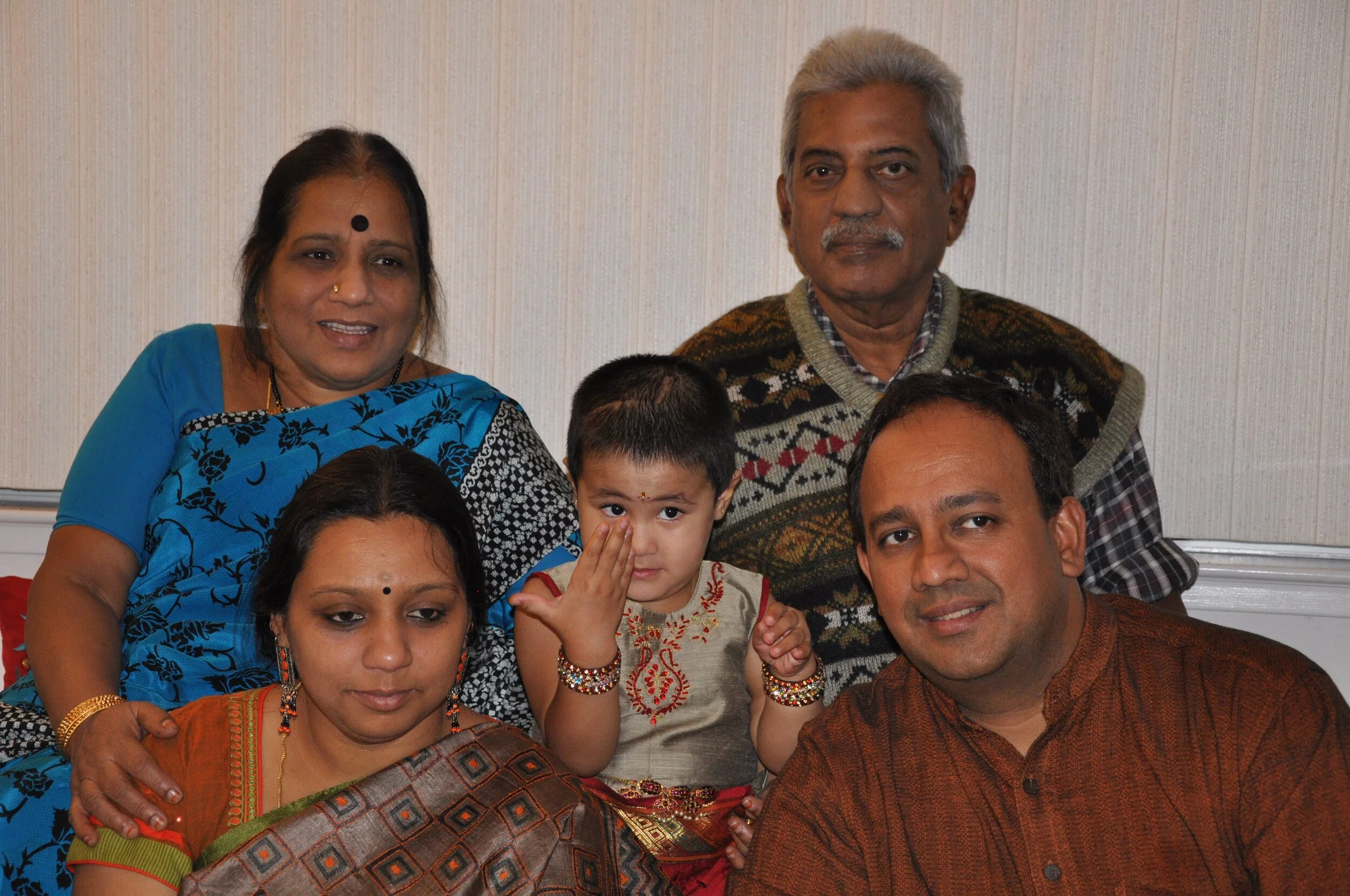 24. Tatha and Pathi.JPG