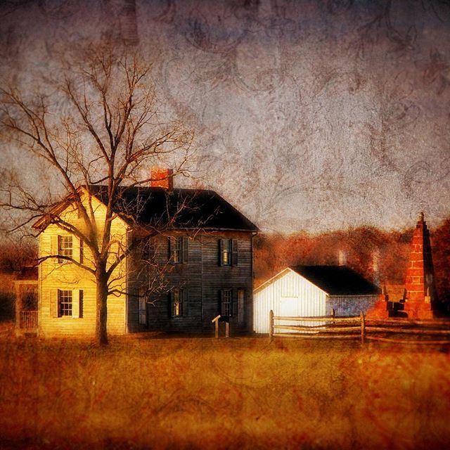 8 years since I created this artography piece. Taken at the Henry Hill house @manassasnps - I miss having the time to work on my artography- I've been organizing and uploading my massive photo library to my newly redesigned site ( alwayschrysti.com) 