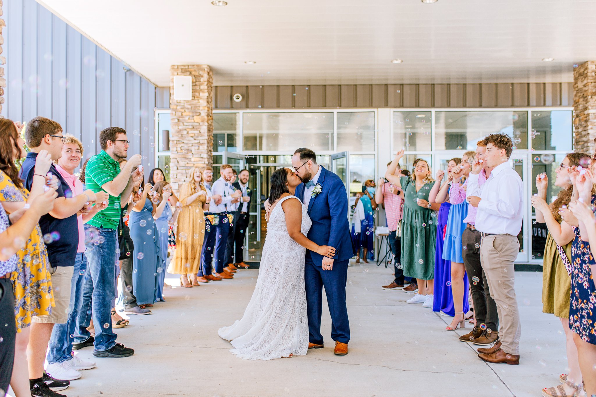 Journey Church Wedding | Jonesboro Arkansas Photographer | The Drum Wedding