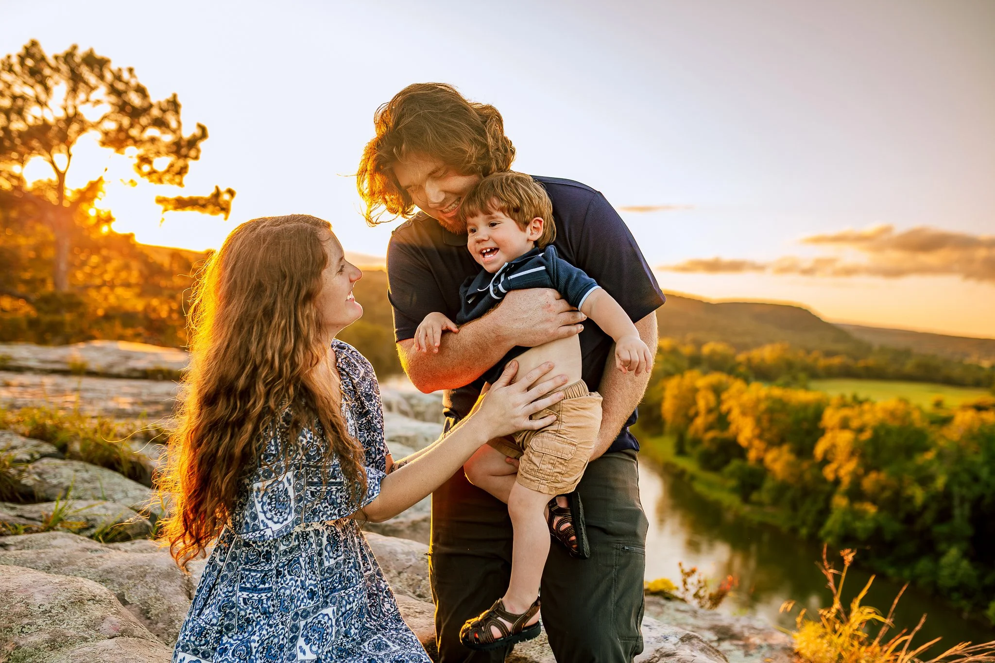 Calico Rock Arkansas Photographer | White River Bluff Family Session | Kaylan Crenshaw Photography