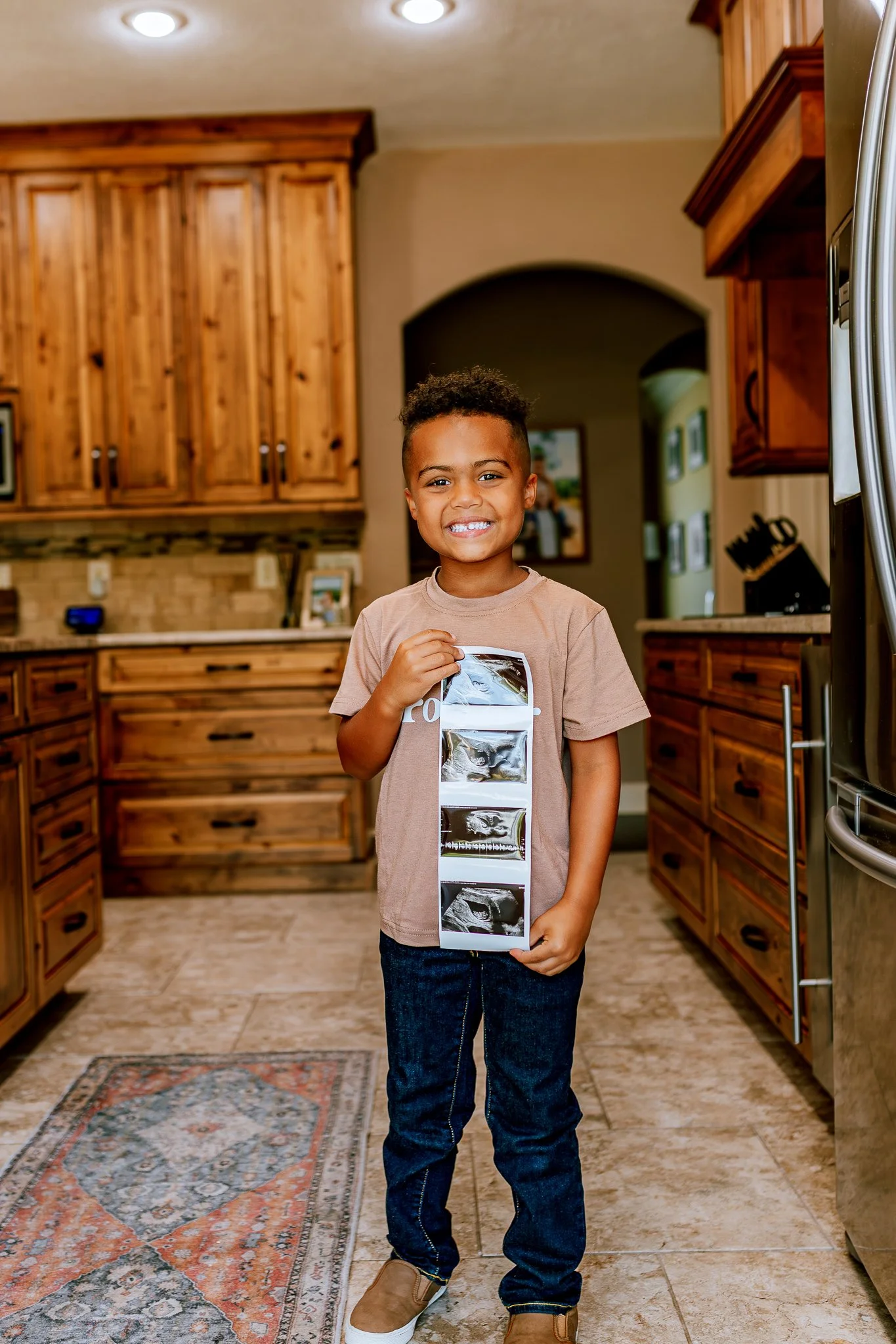 Arkansas Pregnancy Announcement Photographer | The Eckard Family's In-Home Session