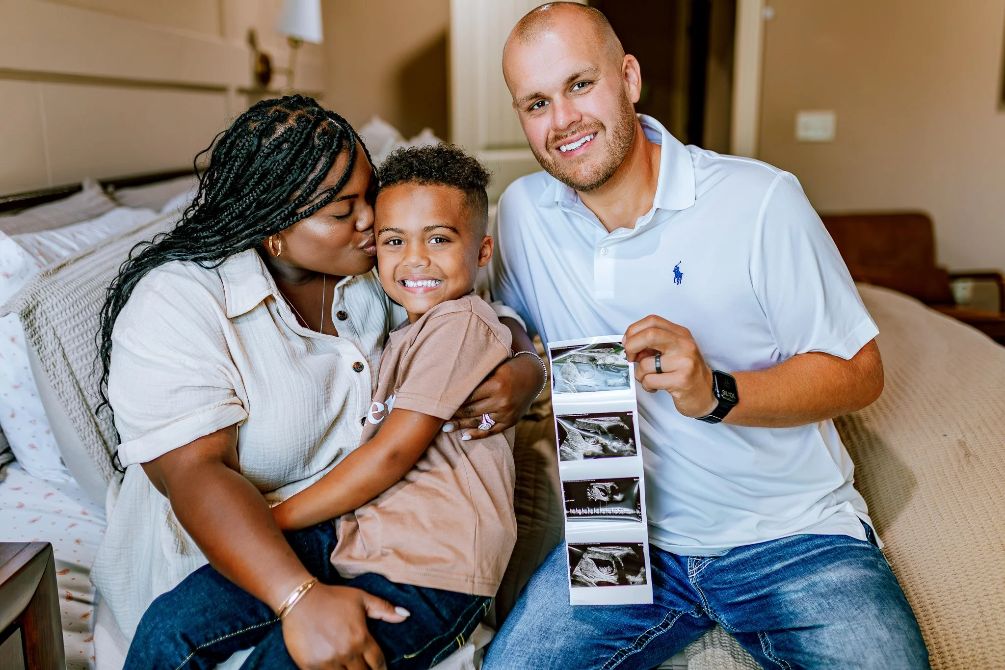 Arkansas Pregnancy Announcement Photographer | The Eckard Family's In-Home Session
