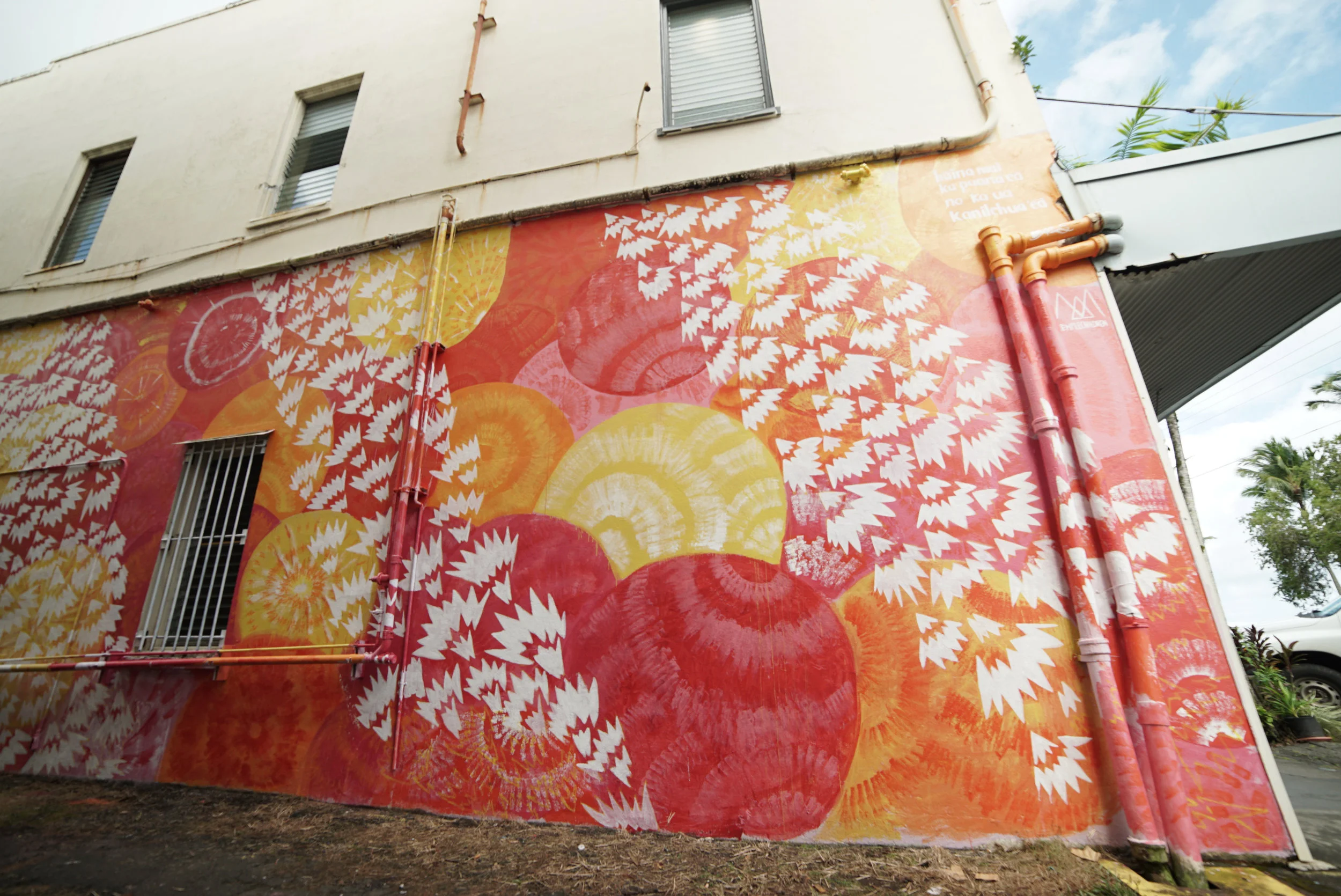 MURAL BY BRANDY SERIKAKU ( @B_ALIA ) AT HANA HOU HILO ON BAYFRONT. 