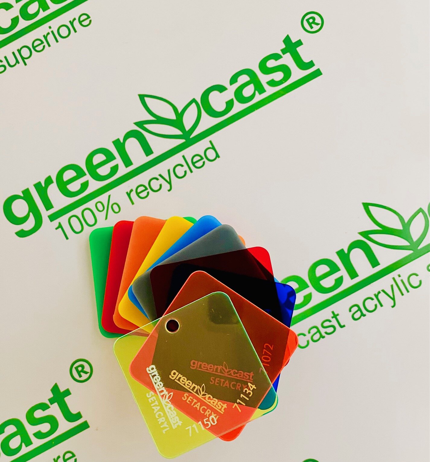 Greencast® recyceltes schwarzes Acrylglas - PyraSied Xtreme Acrylic