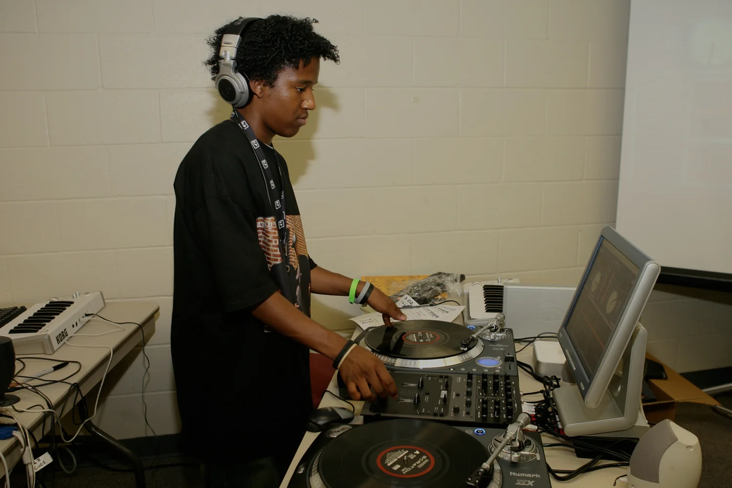 dj • remixing