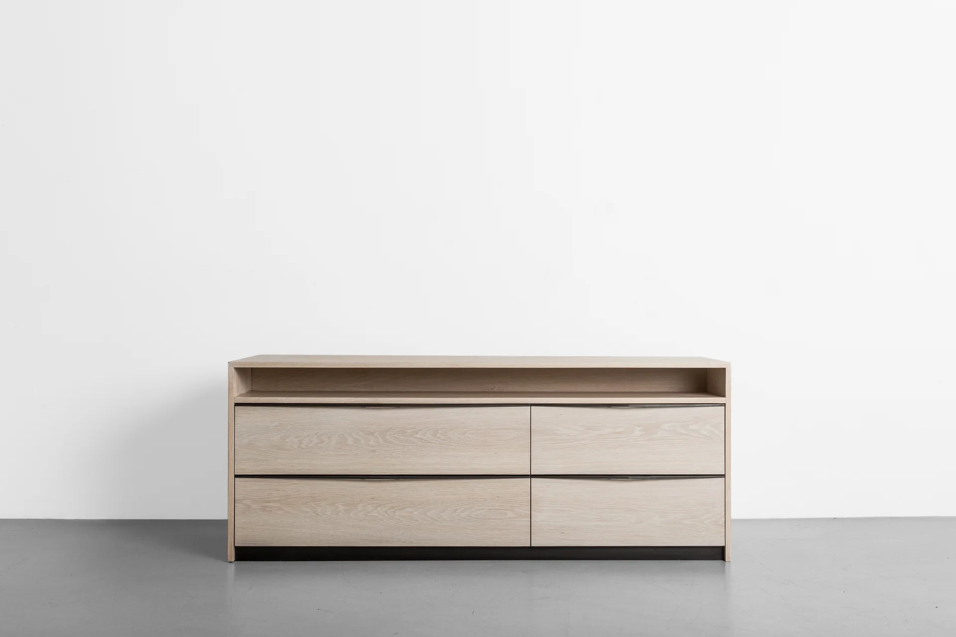 3062_Hacin+Assoc_Custom Franklin Dresser_02-Edit.jpg