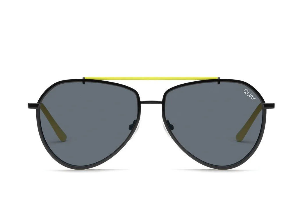 Quay_DirtyHabit_HiShineBlackNeonGreenSmke_Front_copy_1025x.jpg