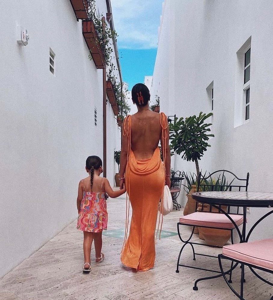 Calling all mamas 🤍 treat yourself to 50% off @melanithelabel gowns &amp; entire site 

Mother&rsquo;s Day | Melani the label Canada | gowns | dresses | Spring sale | spring fashion | Pinterest fashion | ootd | Australian fashion | runaway the label