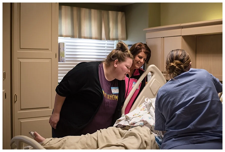Cesearean birth photographer oklahoma city | Stephanie Ralls