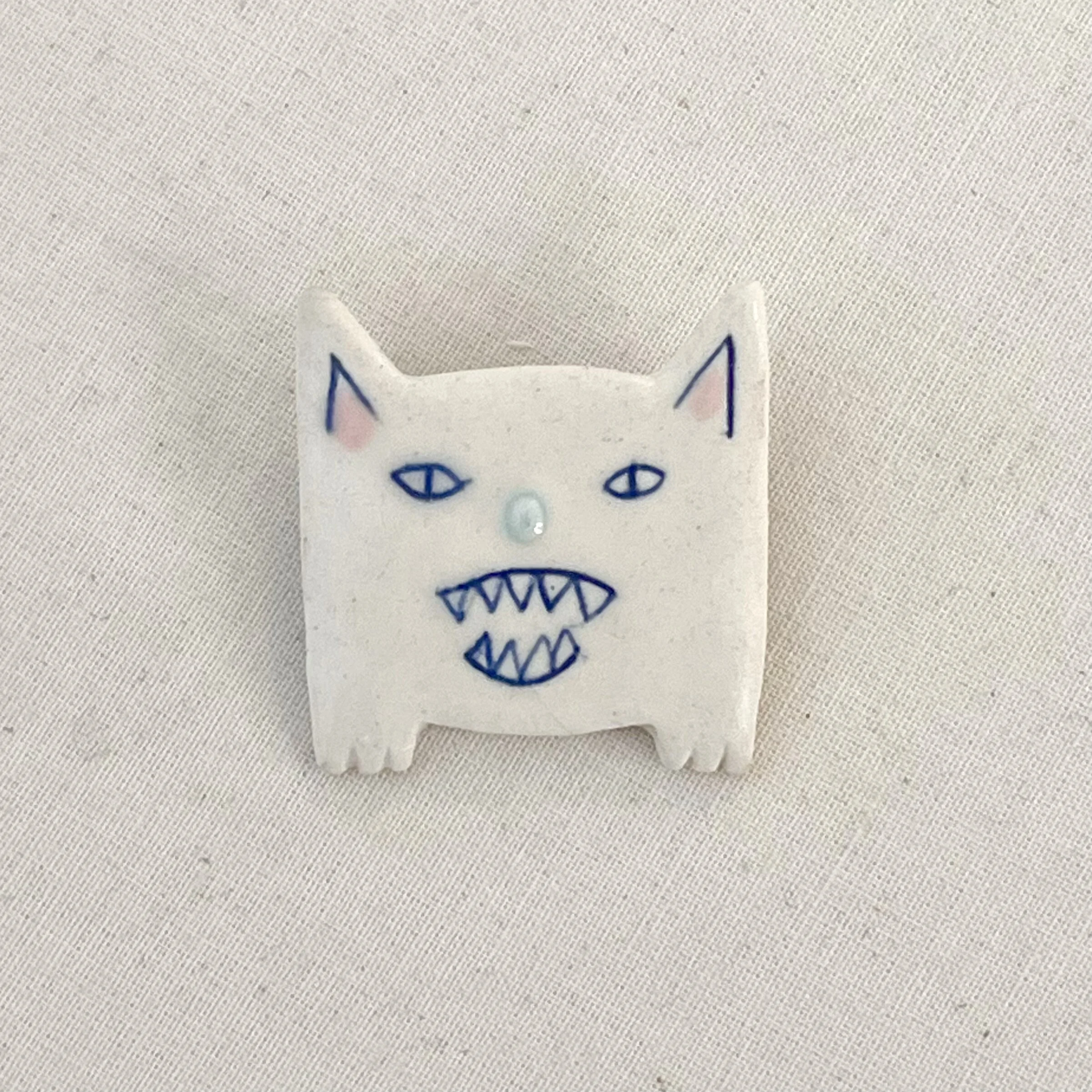 2823E825-CFA2-41BA-A1FB-2CA650285A19