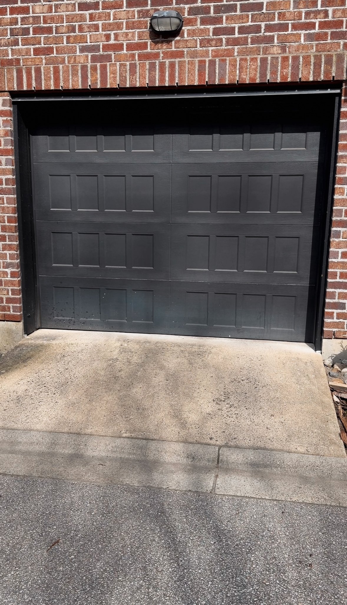 pressure washing a driveway