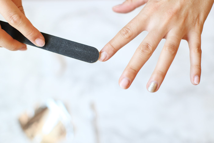 HOW TO REMOVE GEL NAIL POLISH AT HOME — KENDRA FOUND IT