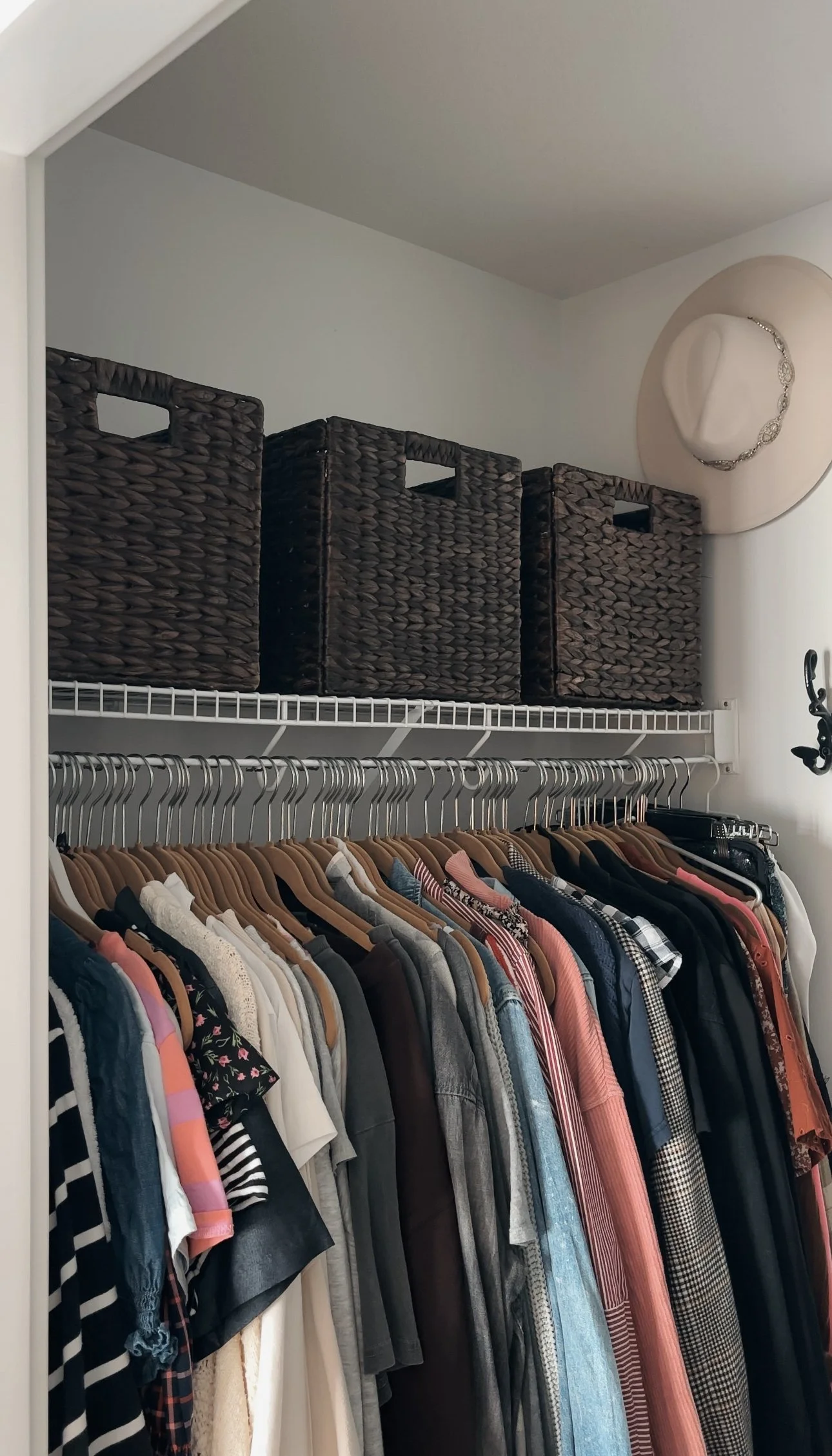 STORAGE BINS: THE BEST TALL STORAGE BASKETS FOR ORGANIZED SHELVES