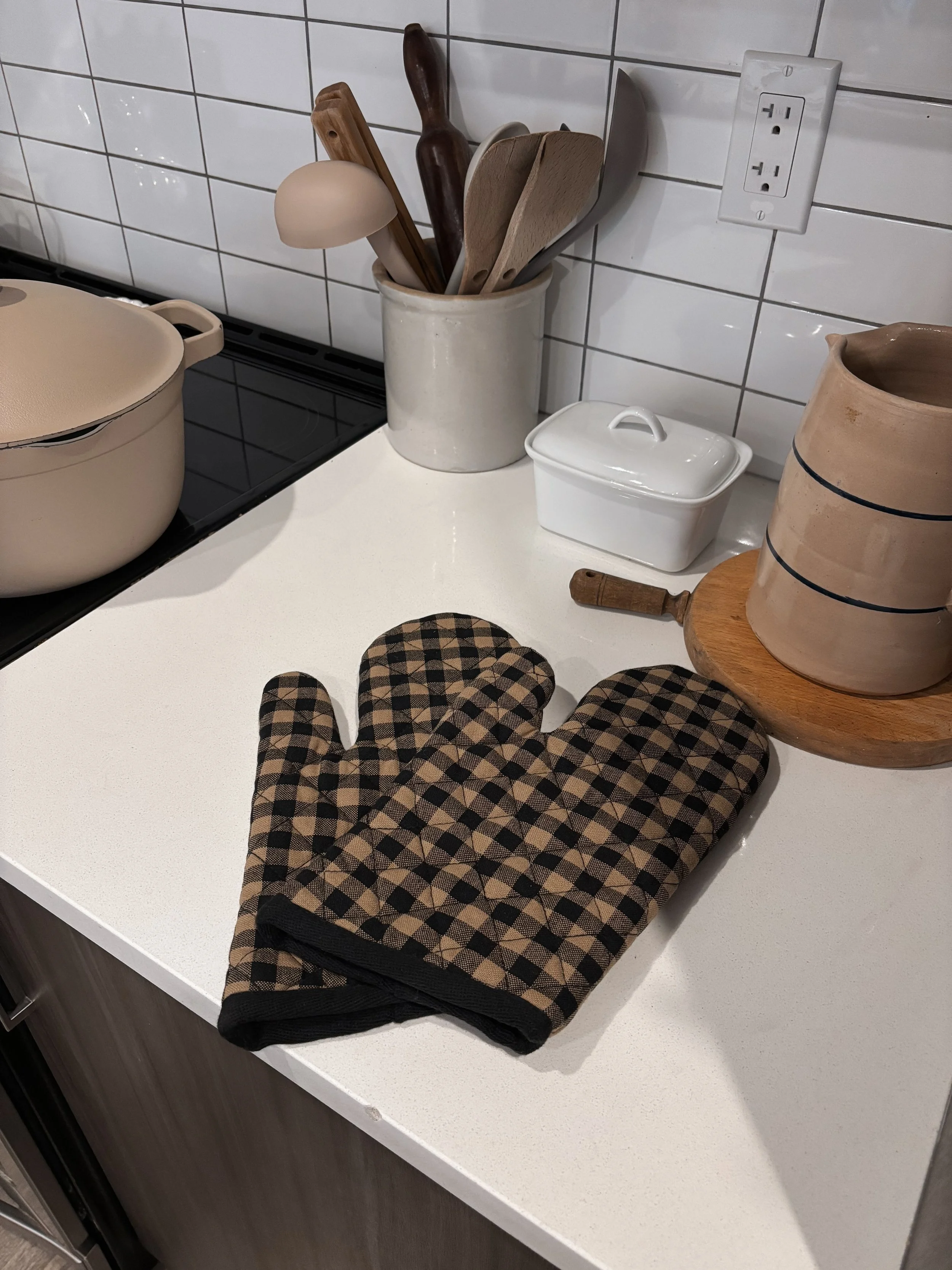 decorating on a budget blog.JPG