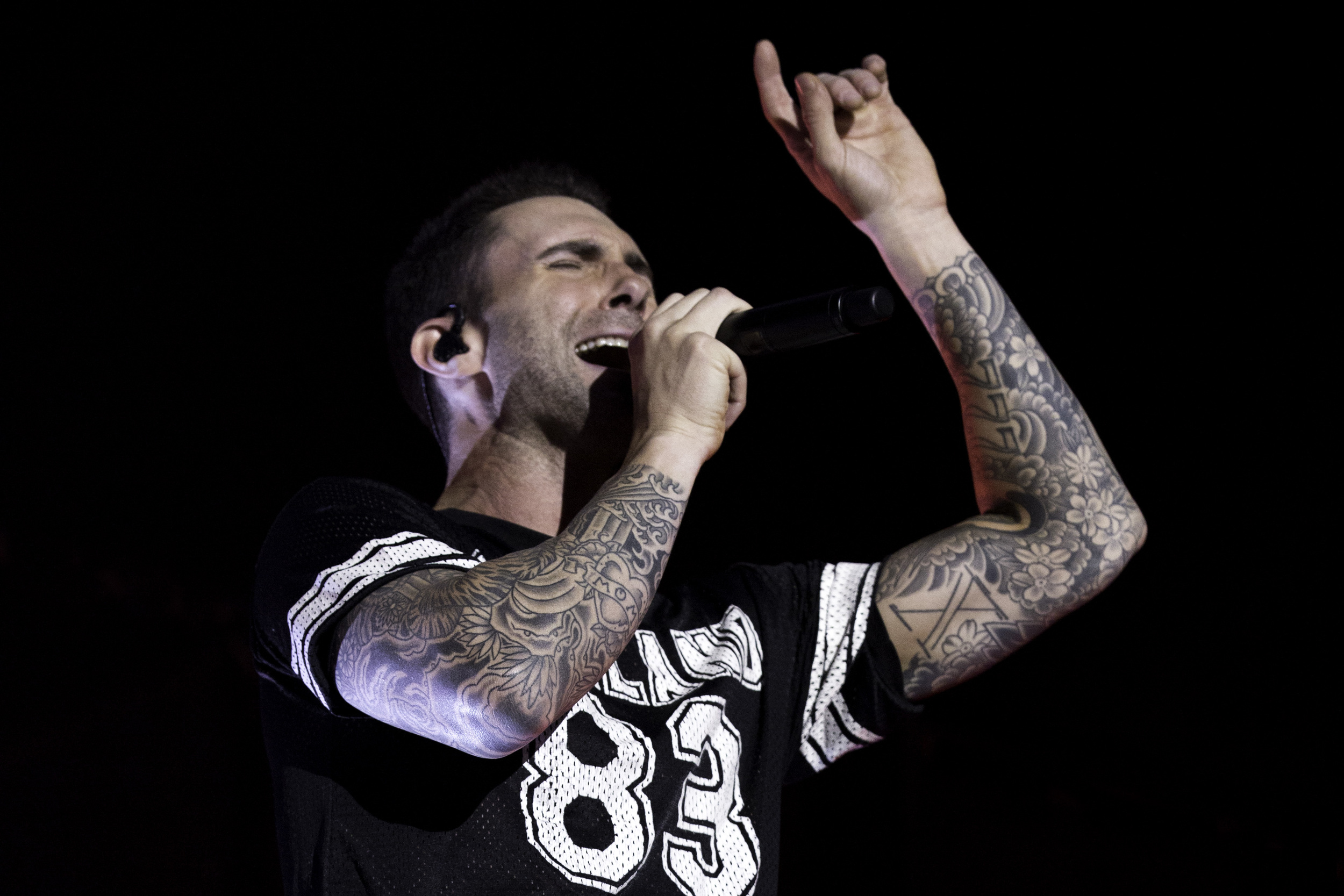 Maroon 5. London.