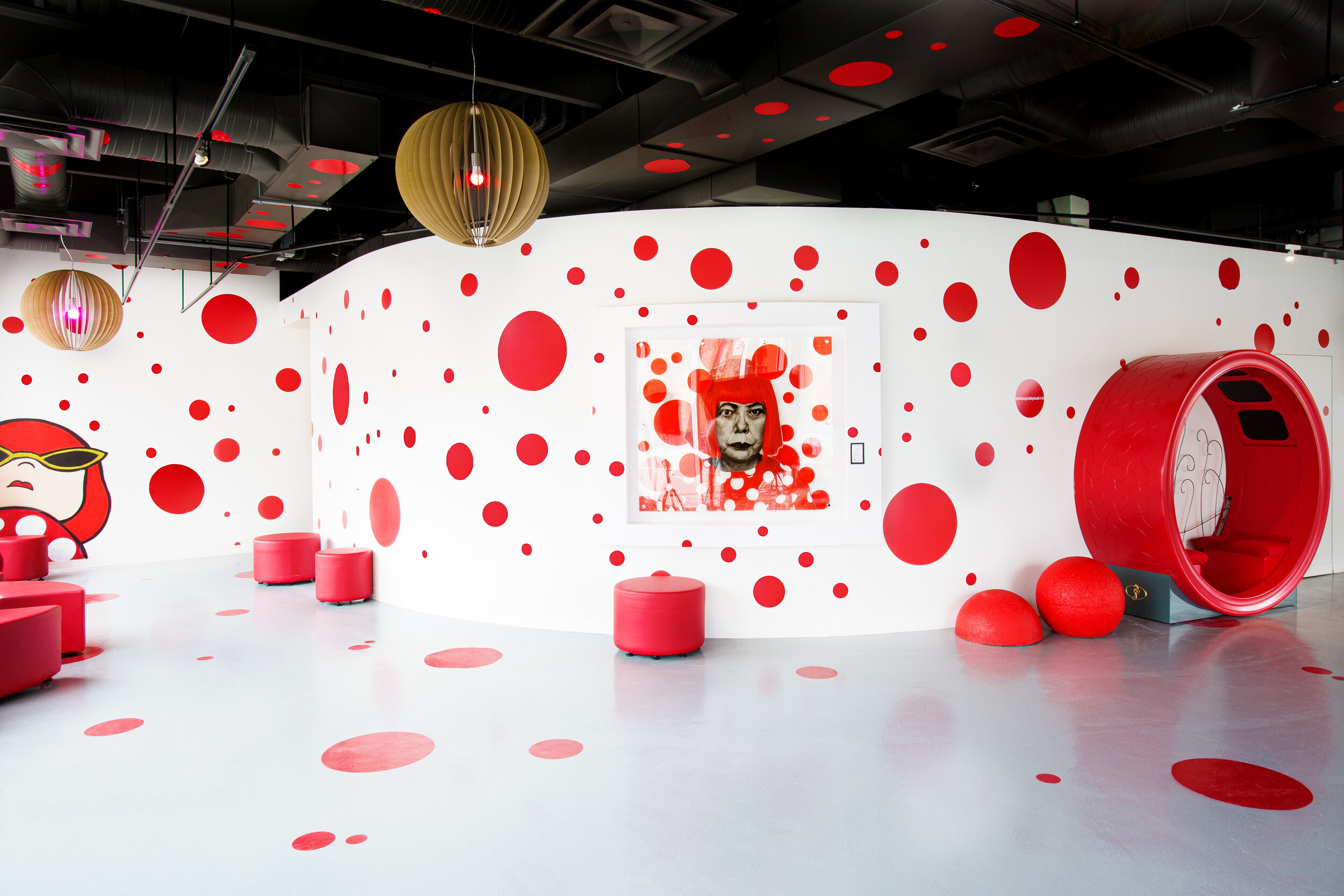 VIGNETTES 'YAYOI KUSAMA' INSPIRED ROOM