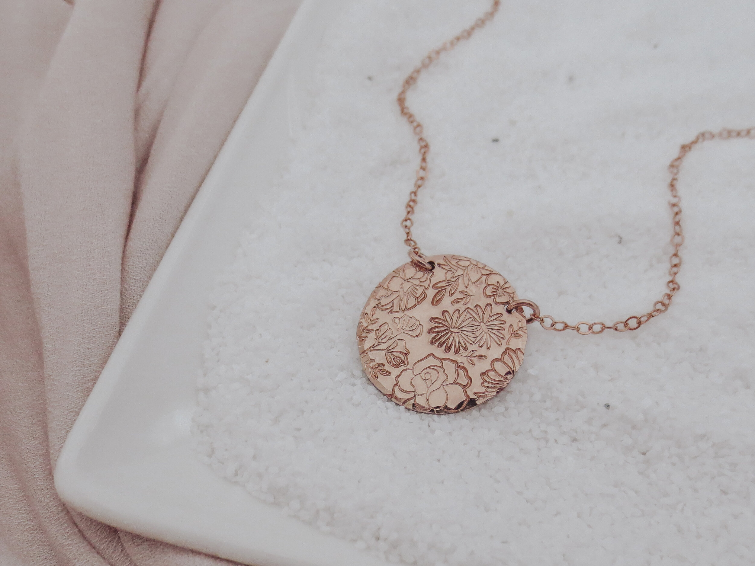 Birth Flower Garden Necklace - Jada Disc