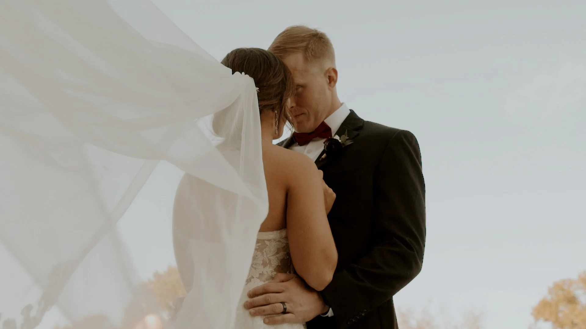 Dustin + Holly ll Kansas City Wedding