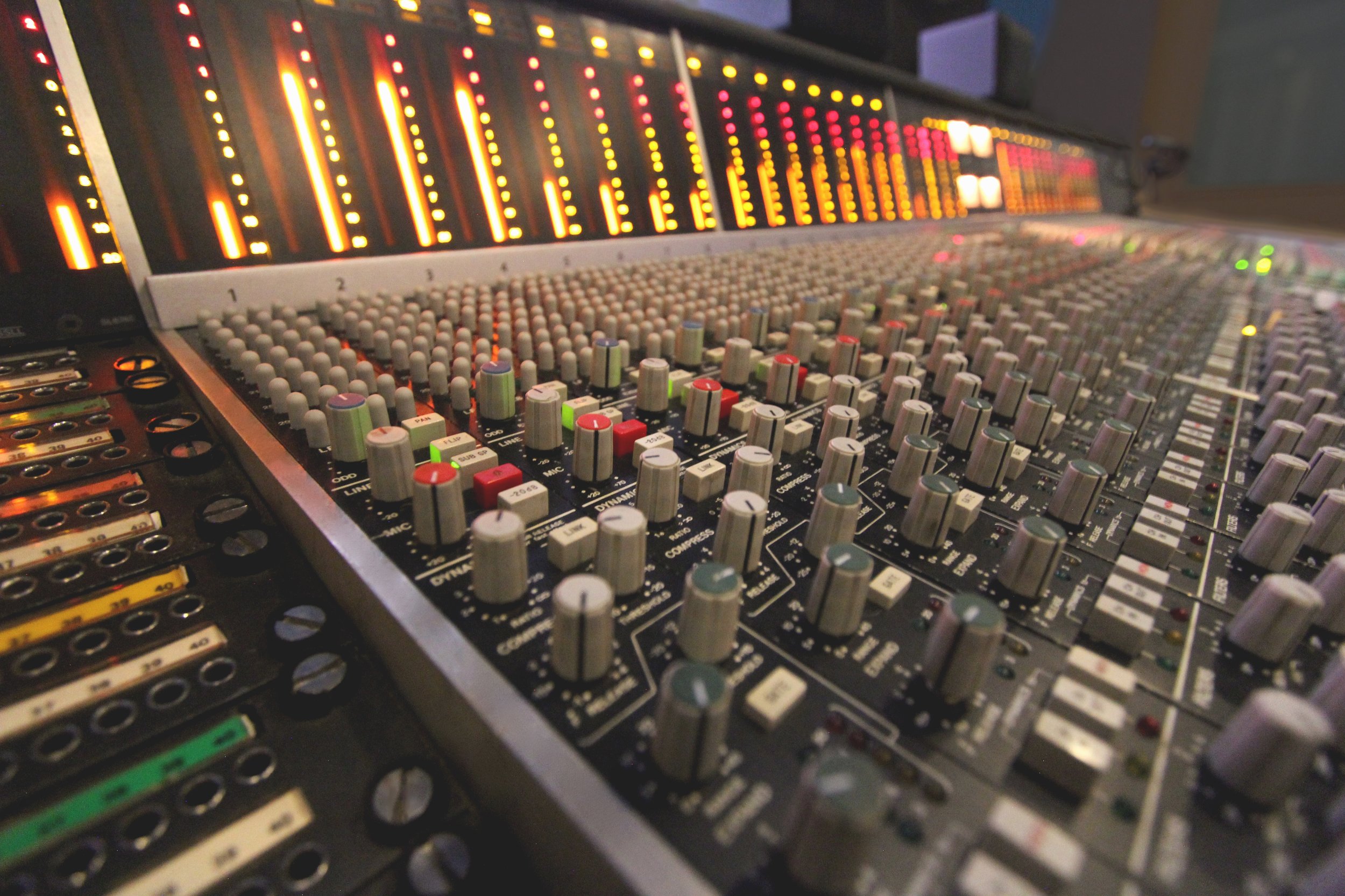        The Ultimate Studio M Upgrade    The SSL 4000 E Console    Book Now  