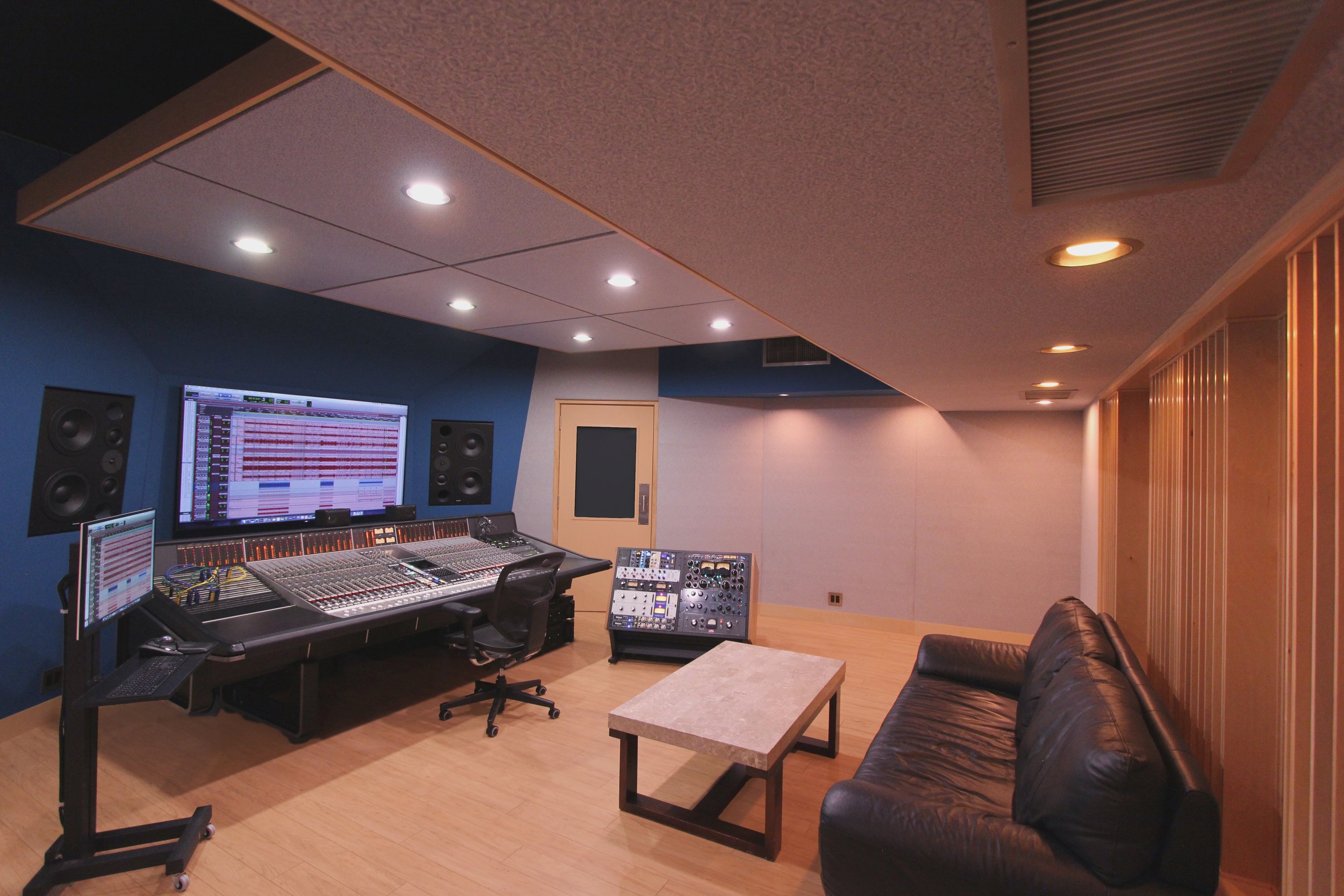        The Ultimate Studio M Upgrade    The SSL 4000 E Console    Book Now  