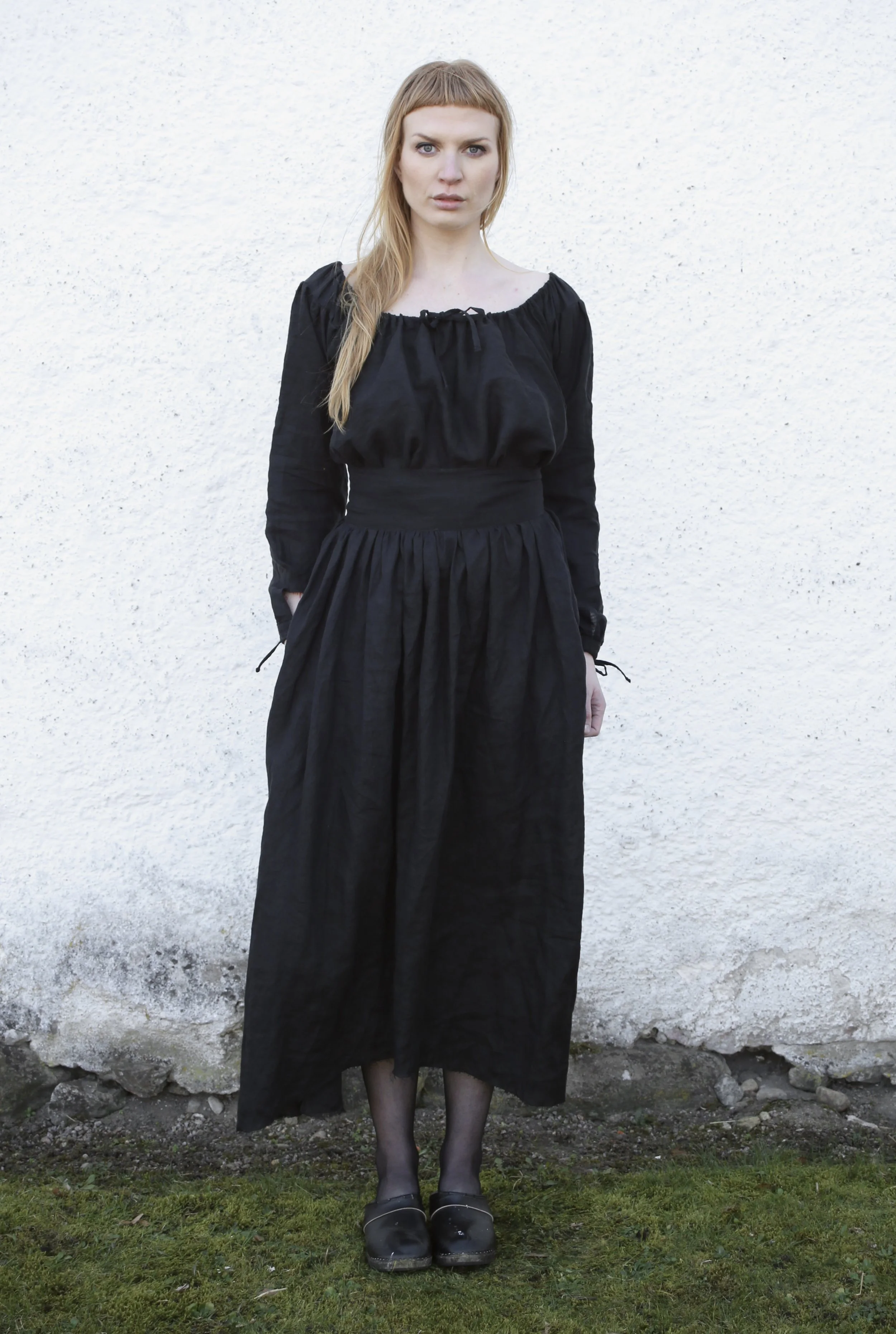Svart Lilja Skirt