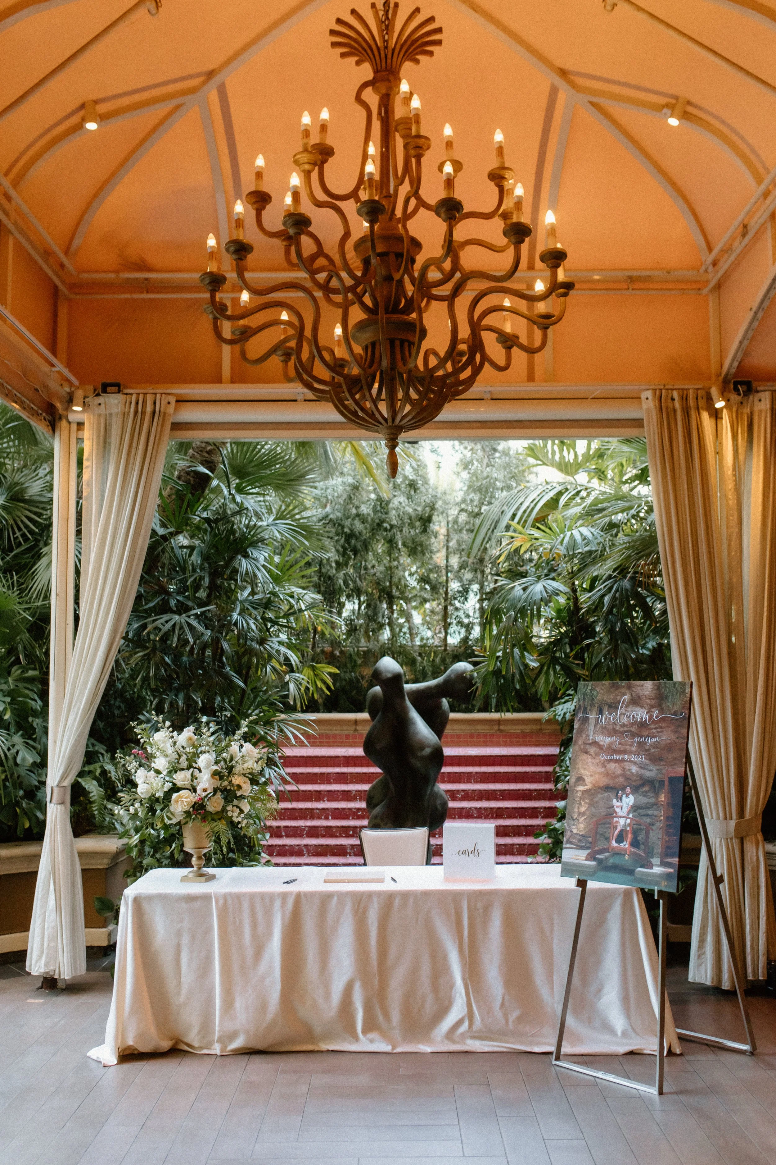 Welcome table in the foyer of the Four Seasons Hotel Garden