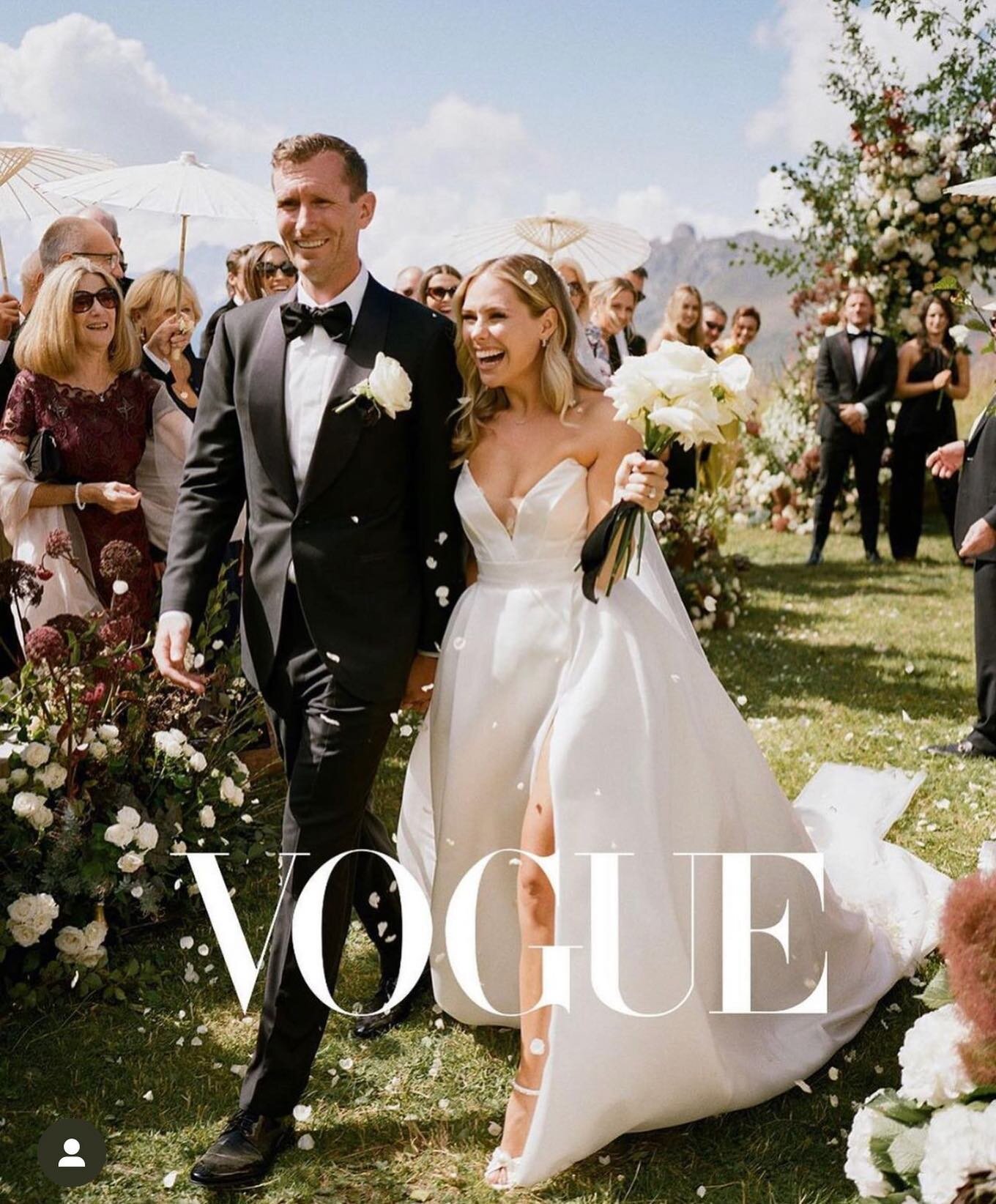 I met charli and matt in 2019 and due to the dreaded covid we postponed until last year, but it was well worth the wait, thanks to all the amazing team who came to verbier to make this happen 🥂  #verbier #verbierweddings #vogue #vogueaustralia #vogu