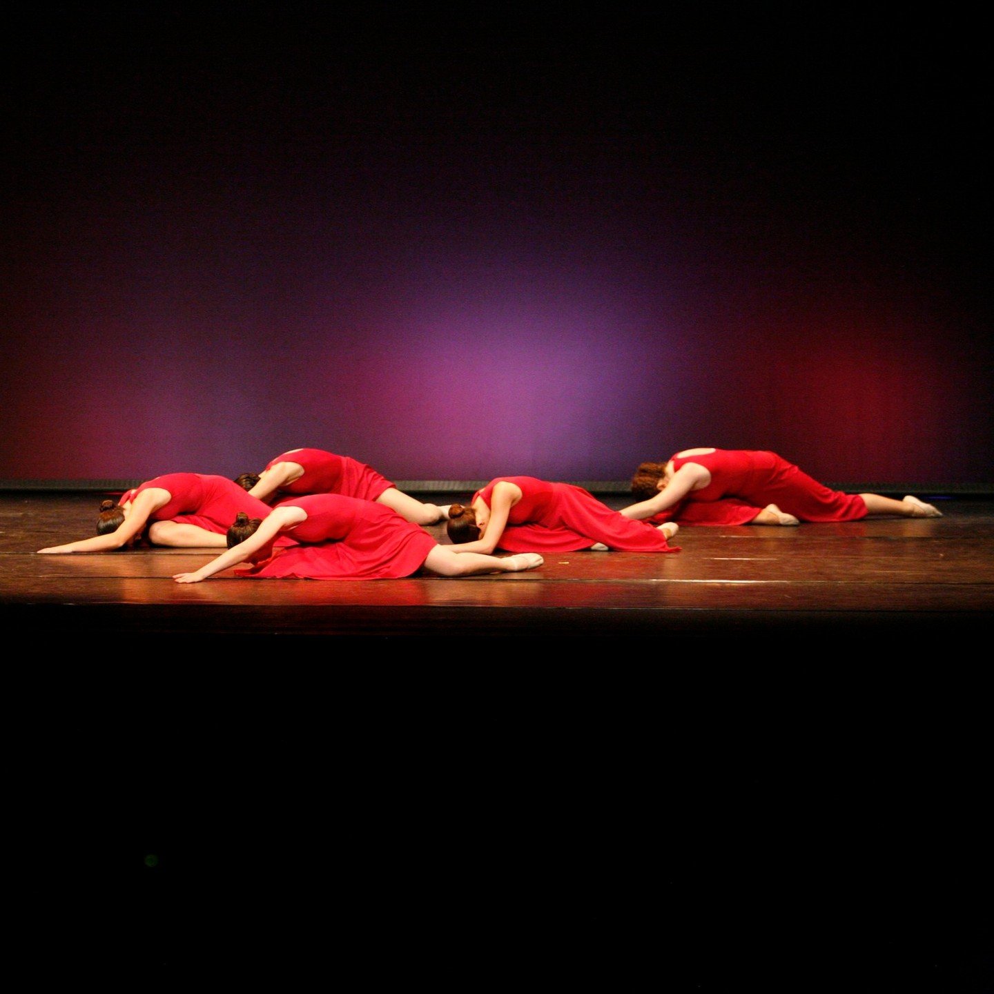 Prueba una clase Gratis de danza contempor&aacute;nea d&iacute;a 30 de septiembre a las 10h
&iquest;Quieres conocer en qu&eacute; consiste la danza contempor&aacute;nea? 

El lunes 30 de septiembre a las 10h ven a probar!